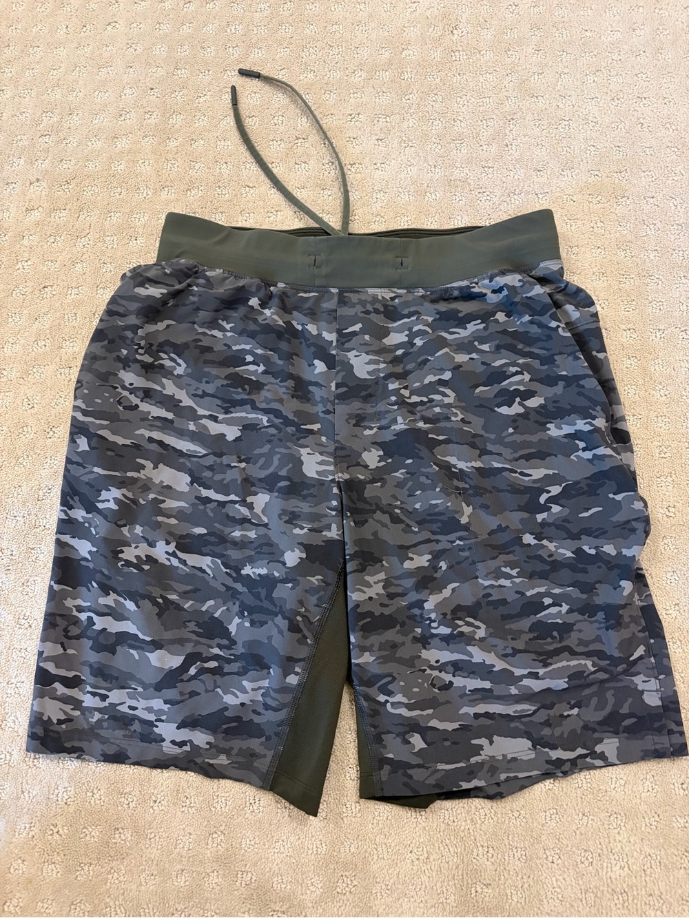 Lululemon T.H.E. Linerless Short 9”